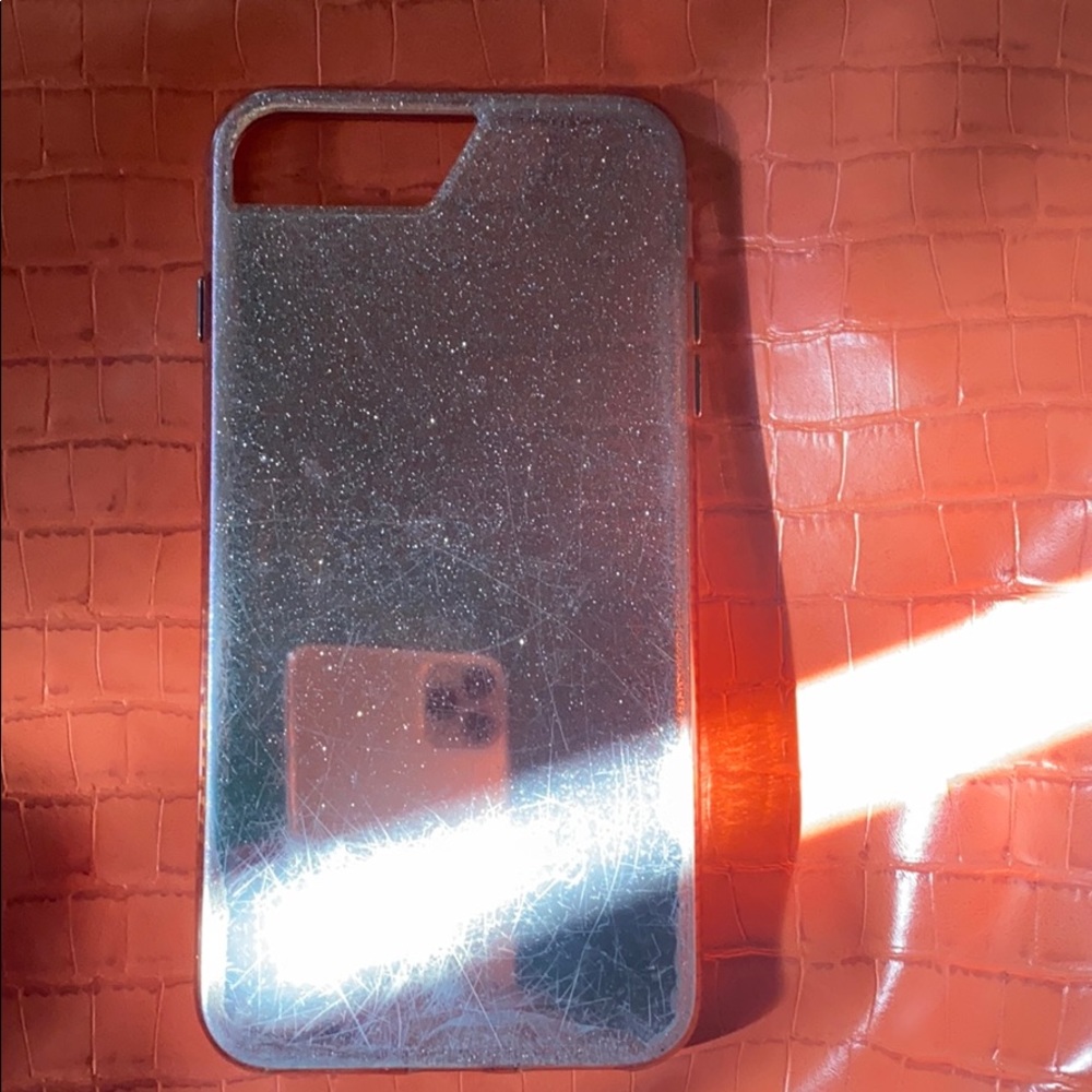 iPhone 6/7/8+ case. - Picture 4 of 4